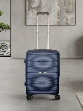 Mia Toro Italy Mistico 20" Hardside Spinner Luggage - Blue - Never Used Carry-On